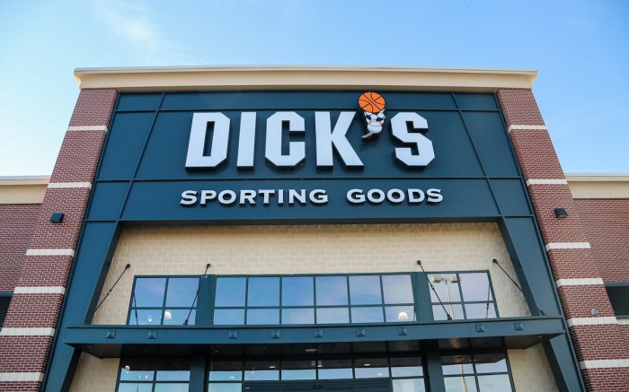 MUNCY, PENNSYLVANIA, UNITED STATES - 2022/11/21: A Dick's Sporting Goods store stands at the Lycoming Crossing Shopping Center in Muncy. The Christmas holiday shopping season in the United States traditionally begins after Thanksgiving. (Photo by Paul Weaver/SOPA Images/LightRocket via Getty Images)