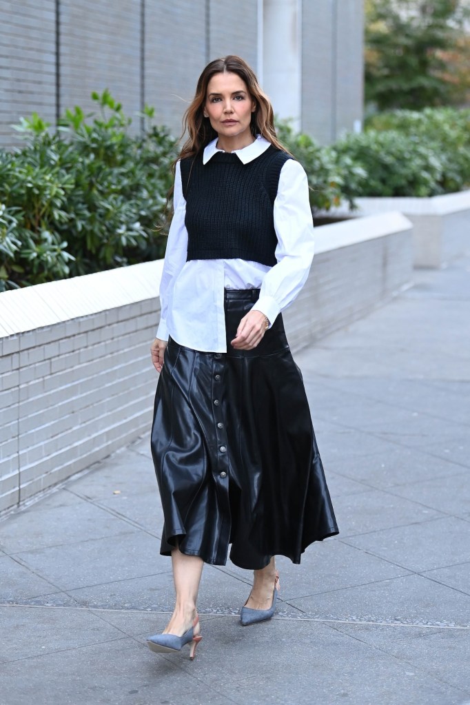 NEW YORK, NEW YORK - NOVEMBER 20: Katie Holmes spotted out and about wearing head-to-toe Cinq à Sept on November 20, 2024 in New York City. (Photo by Michael Simon/WireImage)