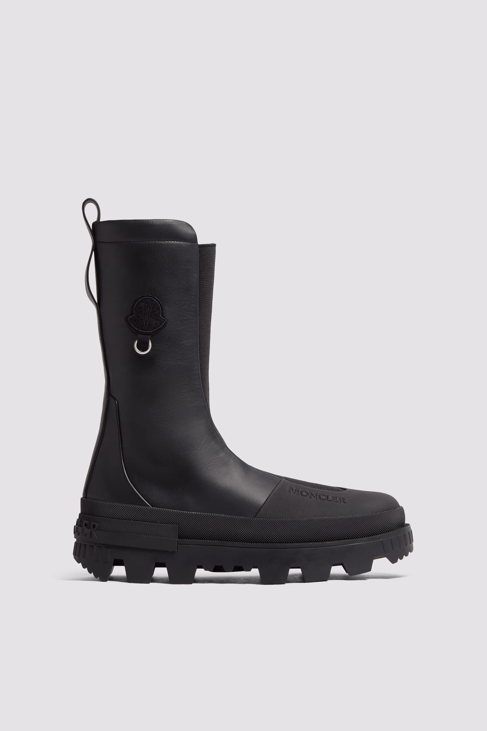 Moncler x Willow Smith Salix Leather Boots
$1,075.00